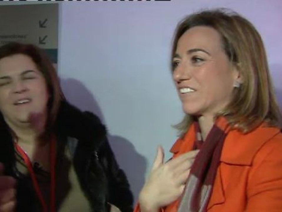 Carme Chacón renuncia a la Secretaria General del PSOE