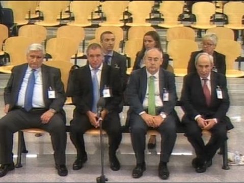 Los exdirectivos de Caixa Penedés se libran de la cárcel al devolver el dinero y declararse arrepentidos