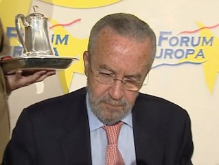 Arriola cree que "Podemos" es un partido de 'frikis' sin recorrido político