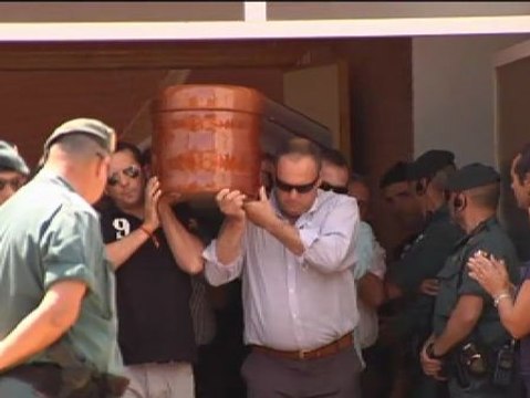 Multitudinario adiós a los cinco niños de Monterrubio de la Serena muertos en el accidente