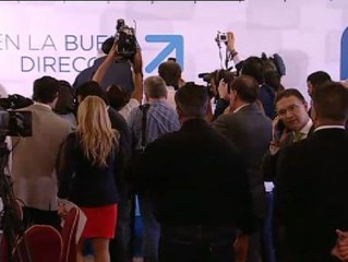 "Tropezón" de Cañete durante un mitin en Alicante