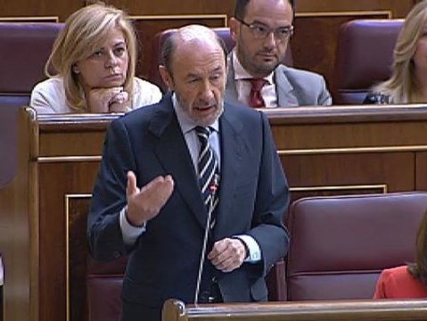 Rubalcaba muestra su temor de que después de las elecciones europeas vengan más recortes