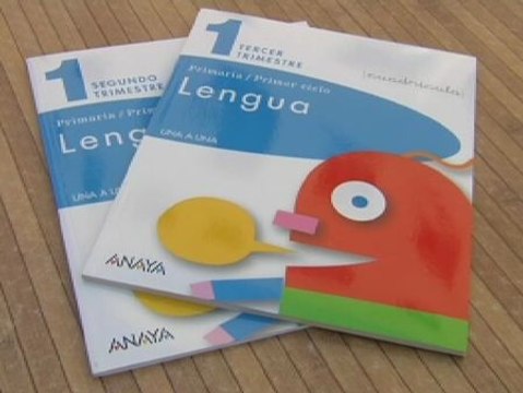 Anaya corregirá los textos que han sido denunciados de su libro de Lengua