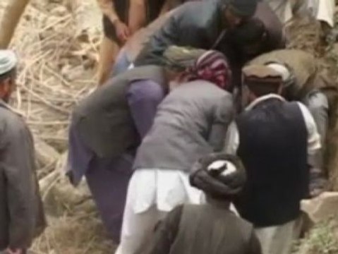 Suspendida la búsqueda de los muertos en la avalancha de Afganistán