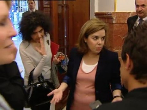 Soraya Rodríguez insiste en hablar de sobresueldos