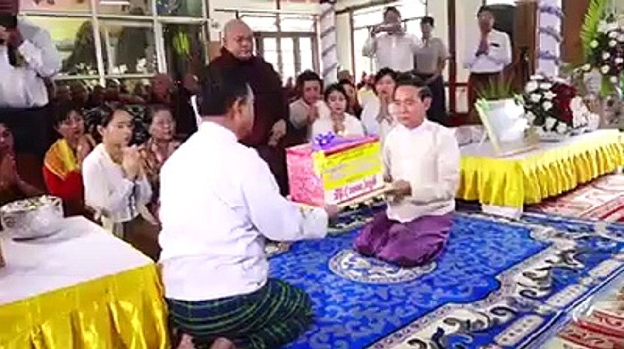 က်ပ္သိန္းတစ္ေသာင္းခြဲ ဆုရွင္၏ က်ပ္သိန္း တစ္ေထာင္ အလႉ