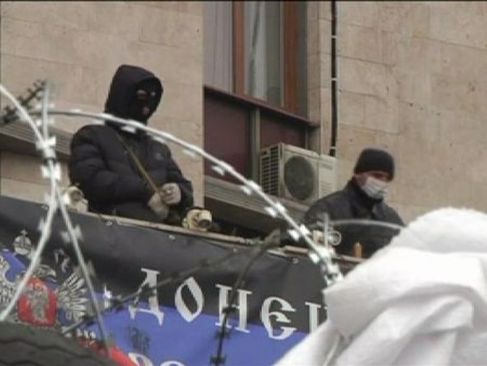 Los separatistas prorrusos continúan ocupando edificios oficiales