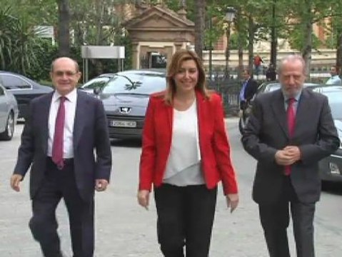 Izquierda Unida responde el órdago de Susana Díaz