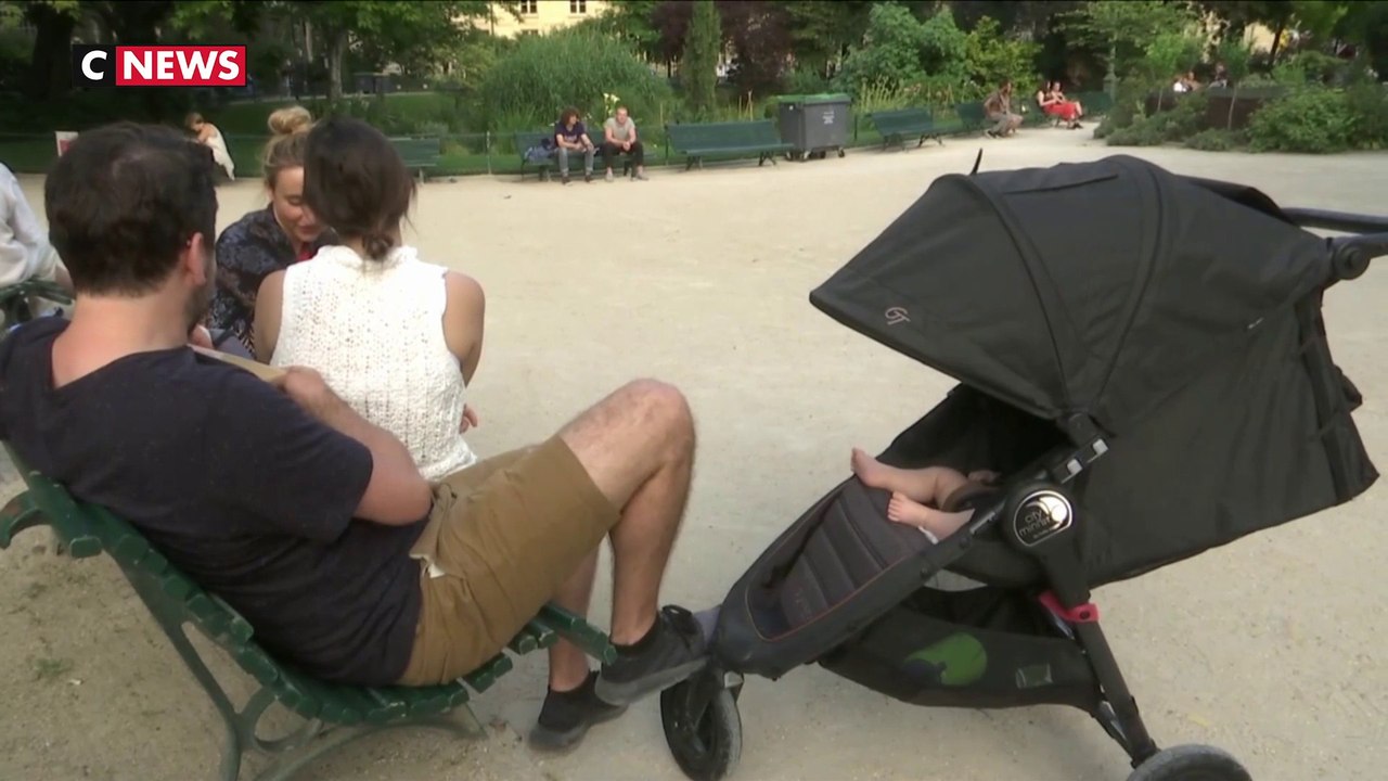 Paris : les parcs et piscines font le plein