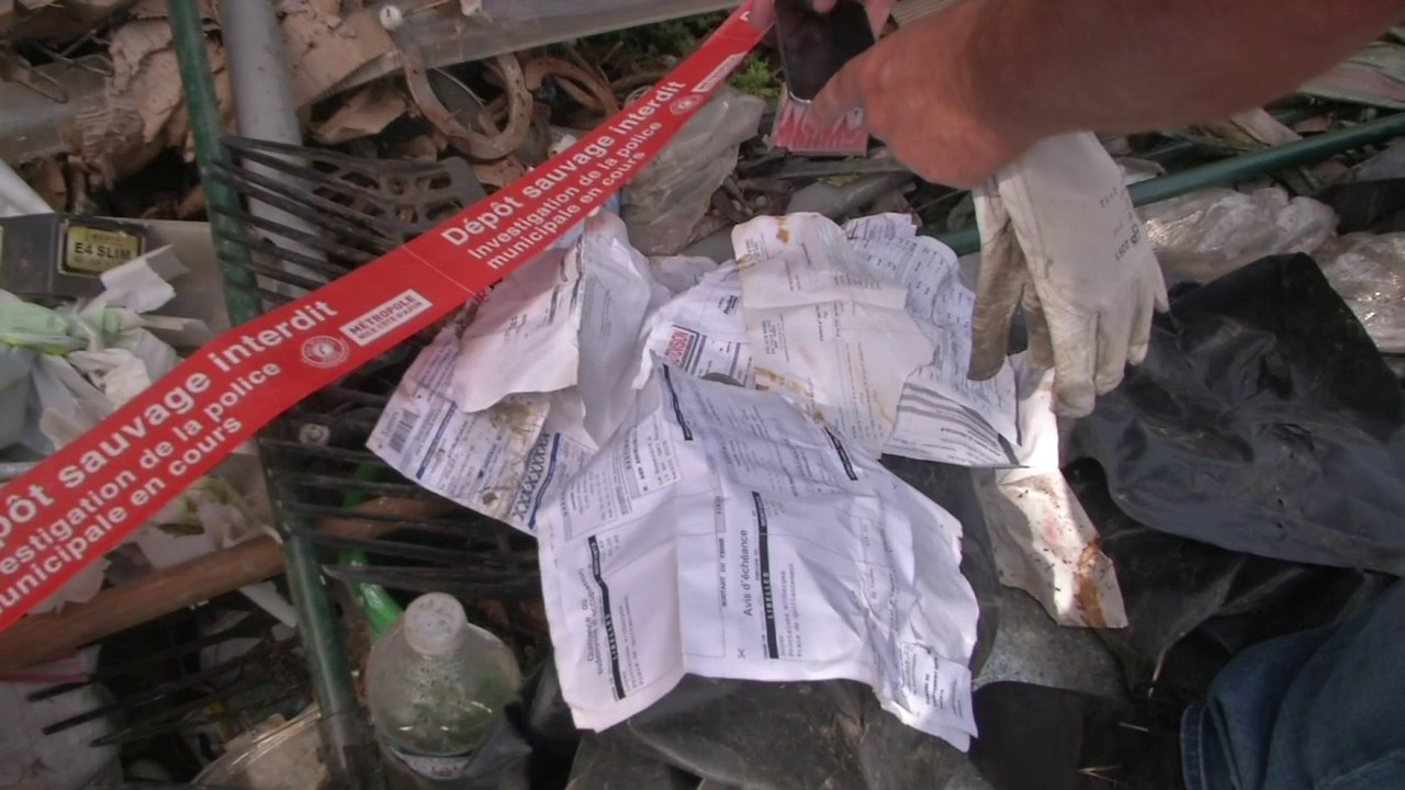 Les trottoirs ne sont pas un dépotoir... Vers une sanction plus lourde pour ceux qui se débarrassent de leurs encombrants n'importe où