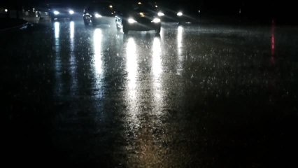 கிராம பகுதியில் பெய்த மழையால் பொதுமக்கள் மற்றும் விவசாயிகள் மகிழ்ச்சி- வீடியோ