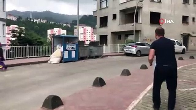 - Rizeli vatandaşın çöp atışı sosyal medyada gündem oldu