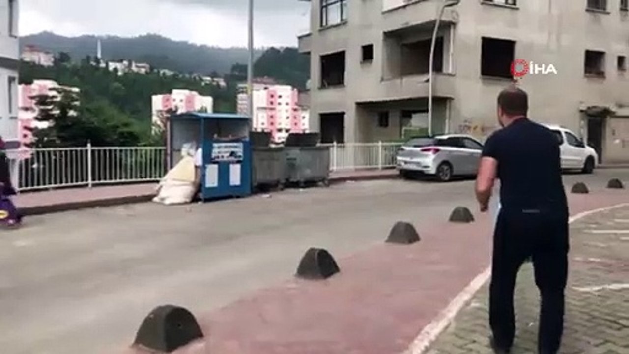 - Rizeli vatandaşın çöp atışı sosyal medyada gündem oldu
