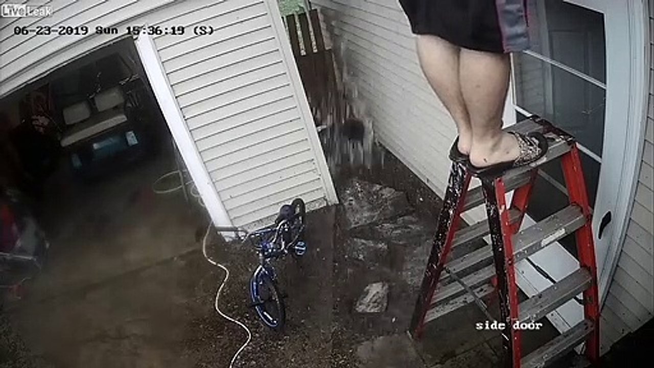 Descendre d'une échelle.. c'est pas si compliqué !