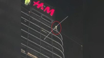 70 metre yüksekte, ip üstünde yürüdüler