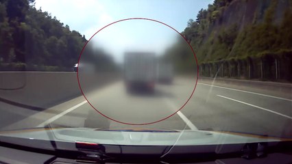 흉기 소지하고 고속도로 질주한 60대 검거 / YTN