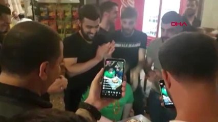 DİYARBAKIR YUSUF'A HAVAİ FİŞEKLİ DOĞUM GÜNÜ KUTLAMASI