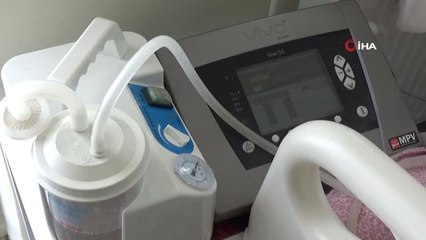 Yatağa bağımlı 23 yaşındaki kas hastası genç yardım bekliyor