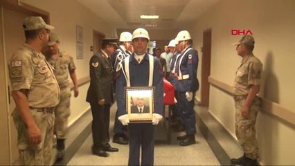 ADIYAMAN Kazada ölen uzman çavuş ve arkadaşının cenazeleri, Osmaniye'ye uğurlandı