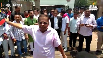 वॉयस सैंपल दिए बिना थाने के बाहर से लौटे अमित जोगी, पेन ड्राइव को बताया फर्जी