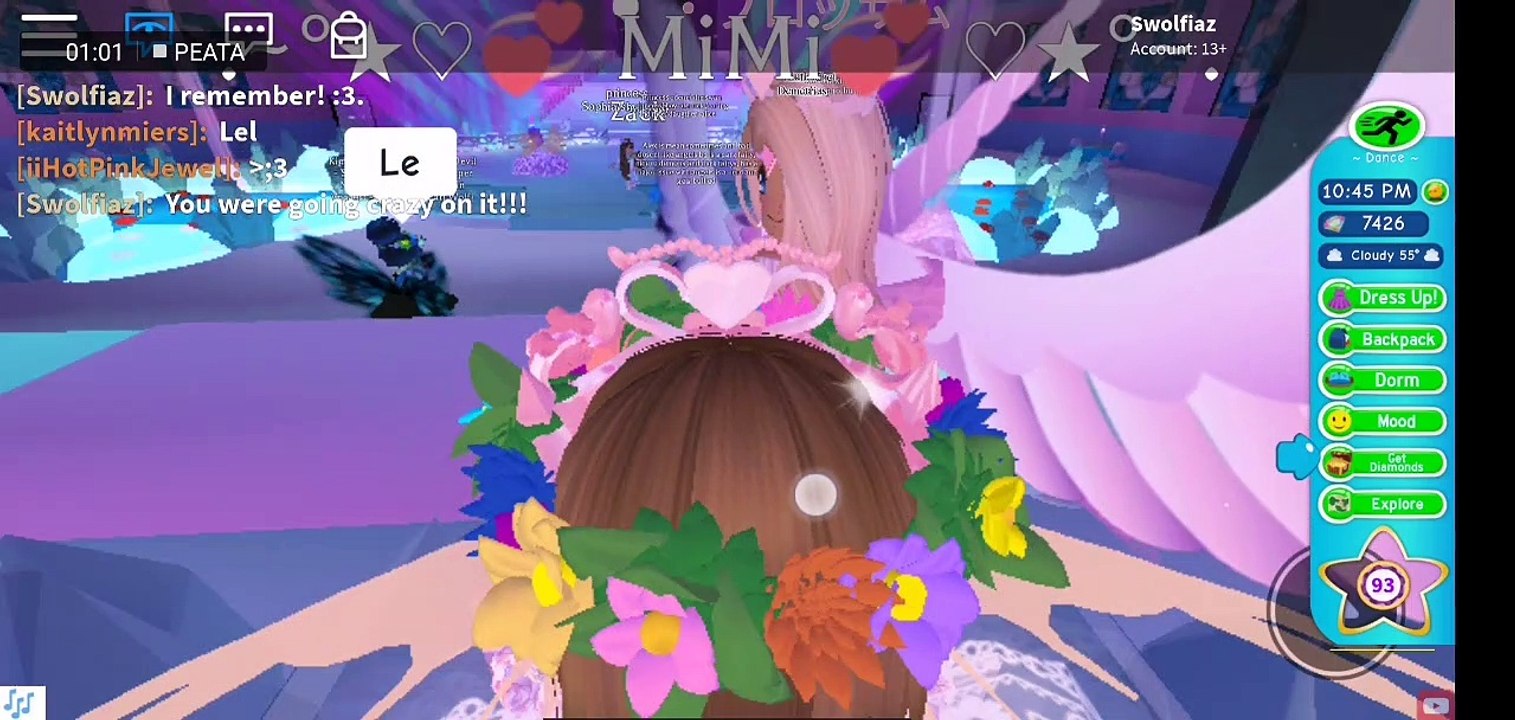 Playing Royale High