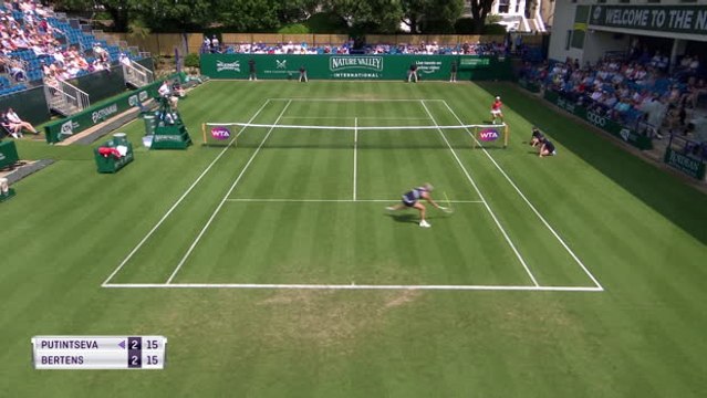 Bertens breezes past Putintseva at Eastbourne