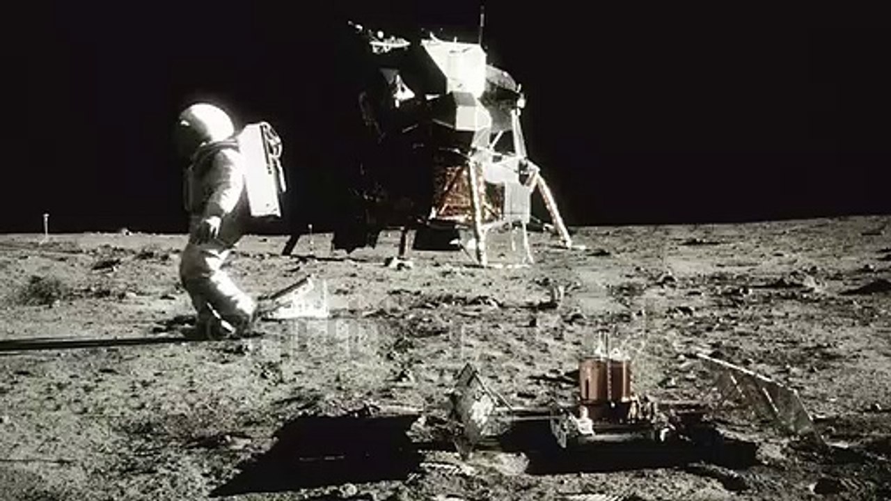 visit the moon ,how looking moon