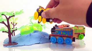 Tayo the Little Bus Giant insect in the Garage, Thomas, Percy, James, Stephen, be careful