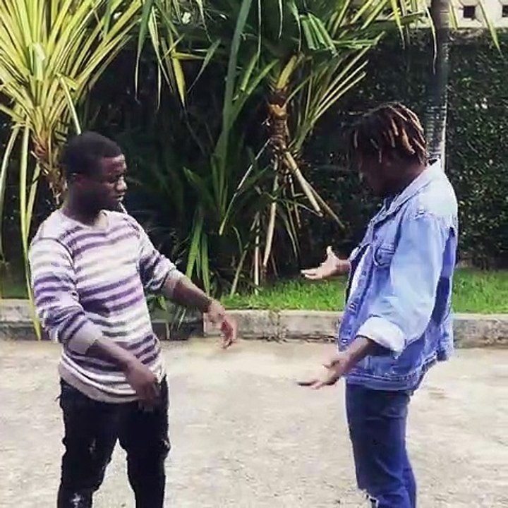 Voilà pourquoi on ne doit pas se mêler d'une bagarre entre deux ivoiriens. Hilarant !!