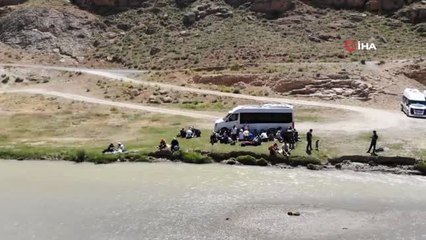 Başkale travertenlerine yerli turist akını