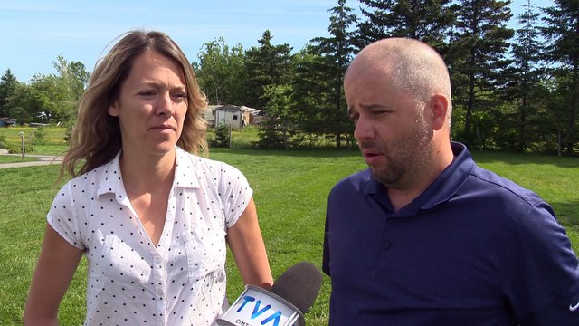 Leur fils rentre de l’école les jambes couvertes d’ecchymoses