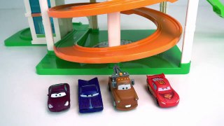 Color Changing Disney Cars with Surprise Toys!