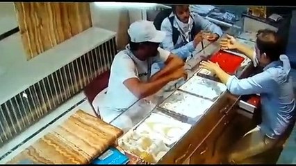 வியாசர்பாடியில் நகை திருட்டு.. வைரல் வீடியோ