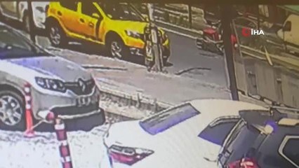 Motosikletiyle kadına çarptı, 'yaralı halde bırakıp kaçtı'