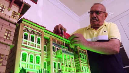 Eski belediye başkanı maketlerle tarihi binalara hayat verdi - SİVAS