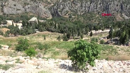 BİLECİK MEZARLIK YOLUNDA TOPRAK KAYDI, MEZARLAR ÇÖKTÜ-2 (TAMAMI(