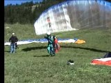 Tom 13 ans, vole en parapente. Les Saisies les volatiles.