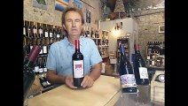 Les Héros de la Vigne - Guy Destribats nous présente une bouteille du Mas de La Plaine Haute