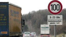 Was würde Tempo 100 auf der Autobahn bringen