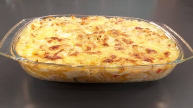 Rreze Dielli 24 Qershor 2019 - Të Gatuajmë me Znj. Vjollca P1 Makarona furre me pulë dhe perime