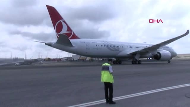 İSTANBUL- THY'NİN YENİ UÇAĞI İSTANBUL HAVALİMANI'NA İNİŞ YAPTI