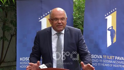 RTV Ora - Kosova nderon ish-diplomatin, Leonard Demi, me "Urdhrin e Pavarësisë"