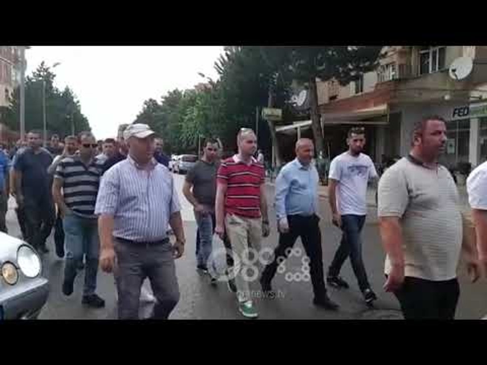 RTV Ora - "Rama ik, hajdut”, Kukësi pret kryeministrin me protesta