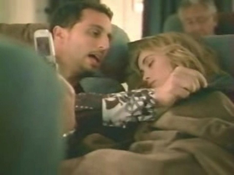 Emmanuelle Béart publicité SFR