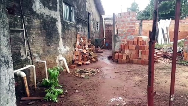 Bandidos invadem casa no Bairro Guarujá, em Cascavel