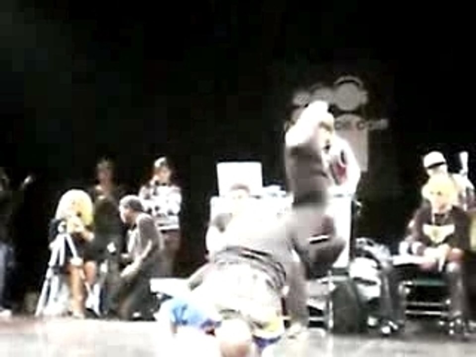 Silent Trix VS Anormal Crew Break Dance Floor 2008
