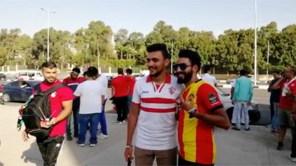 بـ تي شيرت ساسي.. الجماهير يتوافدون على استاد القاهرة لتشجيع المنتخب