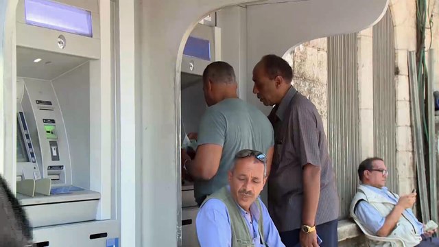 مخاوف من انهيار النظام المالي للسلطة الفلسطينية