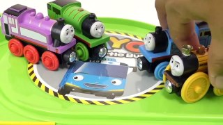 Tayo the little bus garage & Ironman Funny Insect Toy Cockroach Thomas feat Thomas Friends