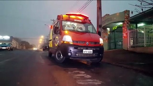 Mulher sofre lesões na mão ao ser atingida por objeto no Universitário